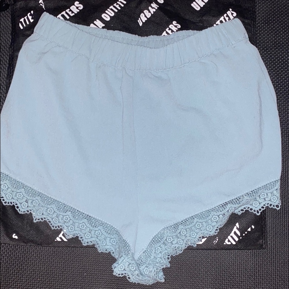 Lace detailed shorts